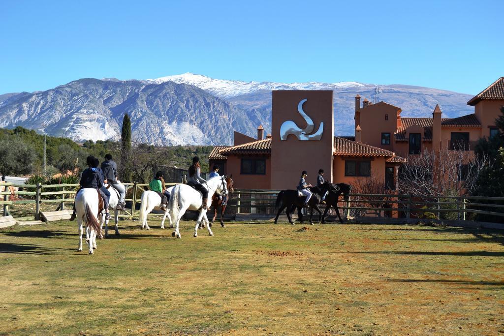 Hotel & Winery Senorio De Nevada Villamena Exterior photo